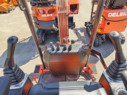 mini excavator 1 ton m100se