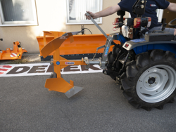 aratro voltaorecchio per trattori tipo kubota o pasquali mod drp 25