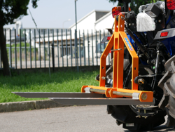 forca porta pallet per trattore tipo kubota iseki d 300