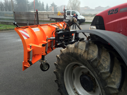 pala da neve con attacco a 3 punti per trattore agricolo mod ssh 04 3 0 c