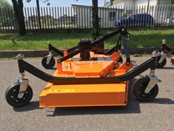 piatto tosaerba per trattore agricolo a 3 lame per parchi e prati erbosi mod dm 150