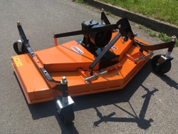 piatto tosaerba per trattore agricolo a 3 lame per parchi e prati erbosi mod dm 150