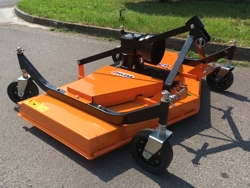 piatto tosaerba per trattore agricolo a 3 lame per parchi e prati erbosi mod dm 150