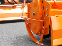 fresa agricola per trattore serie pesante larghezza di lavoro utile 150cm zappe a elica mod dfh 150