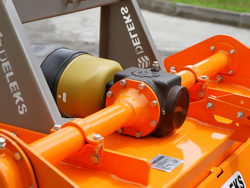 fresa agricola per trattore serie pesante larghezza di lavoro utile 150cm zappe a elica mod dfh 150