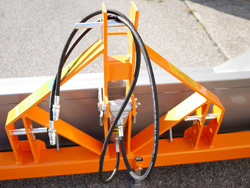 pala idraulica per trattore con benna rinforzata da 180cm e attacco 3 punti mod pri 200 h