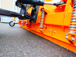 sgombraneve frontale attacco a piastra per trattore o camion mod ssh 04 2 6 a