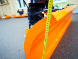 sgombraneve frontale attacco a piastra per trattore o camion mod ssh 04 3 0 a