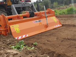 fresatrice per trattore tipo pesante con 150cm di lavoro utile spostamento idraulico mod dfh idr 150