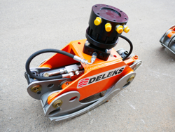 pinza forestale da 10qli per legna con rotore flangiato per attacco rapido mod dk 11c gr 30ff