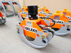 pinza forestale da 10qli per legna con rotore flangiato per attacco rapido mod dk 11c gr 30ff