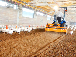 fresa miscelatrice per lettiere di allevamenti avicoli deleks cardano incluso