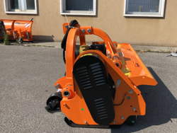trinciatrice serie pesante spostabile universale a mazze per trattore toro 240