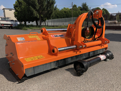 trinciatrice serie pesante spostabile universale a mazze per trattore toro 240