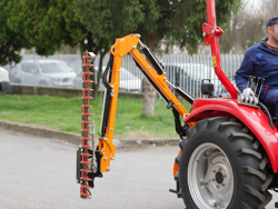 braccio decespugliatore idraulico per trattore trincia o barra tosasiepi mod airone 180 tr