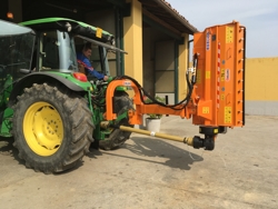 trincia argini per trattore serie pesante 140cm di taglio moltiplicatore esterno mod alce 140
