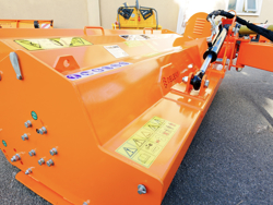 trincia argini a bandiera per trattore serie pesante 160cm di taglio moltiplicatore esterno mod alce 160