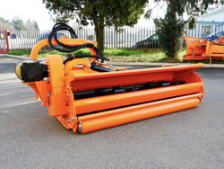 trincia argini a bandiera per trattore serie pesante 160cm di taglio moltiplicatore esterno mod alce 160