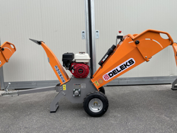 biotrituratore a scoppio professionale per la produzione di cippato mod dk 500 honda
