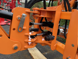 retroescavatore universale portato con benna per trattore agricolo mod drs 2000