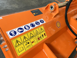 trinciatrice a spostamento idraulico per trattrici da frutteto mod jaguar 150