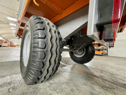 rimorchio agricolo trilaterale omologato per trattore mod rm 14t3s