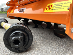 fresa agricola interrasassi 135 cm lavoro utile con rullo per l orto e letto di semina mod dfu 140