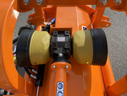 trinciatrice a mazze con spostamento idraulico per trattrice mod grizzly 200