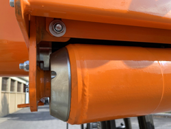 trinciatrice a mazze con spostamento idraulico per trattrice mod grizzly 200