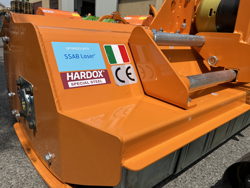 trincia erba e sarmenti a mazze serie media da 140cm di taglio per trattore da frutteto mod leopard 140 sph
