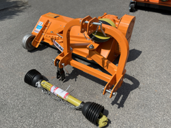 trincia trinciasarmenti spostabile per trattore serie leggera da 140cm di taglio erba e sarmenti lince sp140