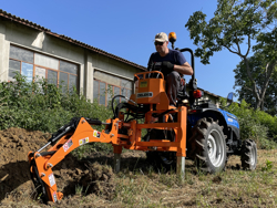 retroescavatore portato con benna per trattore agricolo mod drs 1000t