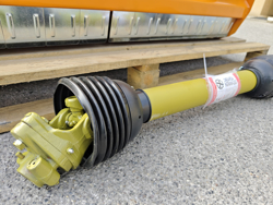 trincia erba e sarmenti a mazze serie media da 140cm di taglio per trattore da frutteto mod lincione 140 sp