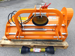 trincia erba e sarmenti a mazze serie media da 120cm di taglio per trattore da frutteto mod lincione 120 sph