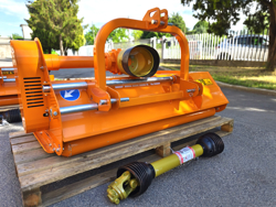 trincia erba e sarmenti a mazze reversibile da 160cm di taglio per trattore da frutteto mod lincione 160 sp rev