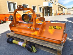 trincia erba e sarmenti a mazze reversibile da 180cm di taglio per trattore da frutteto mod lincione 180 sp rev