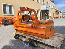 trincia erba e sarmenti a mazze reversibile da 120cm di taglio per trattore da frutteto mod lincione 120 sph rev
