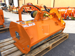 trincia erba e sarmenti a mazze reversibile da 120cm di taglio per trattore da frutteto mod lincione 120 sph rev