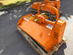 trincia erba e sarmenti a mazze reversibile da 120cm di taglio per trattore da frutteto mod lincione 120 sph rev
