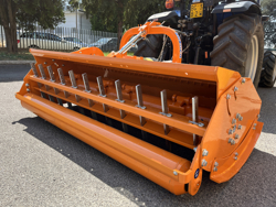 trinciasarmenti a mazze spostabile per trattore da vigneto mod gepard 150