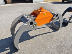 pinza per tronchi della legna da 25qli su miniescavatore o caricaletame mod dk 18