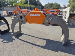 pinza per tronchi della legna da 25qli su miniescavatore o caricaletame mod dk 18