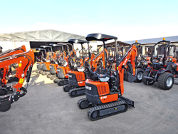 miniescavatore compatto motore kubota s100