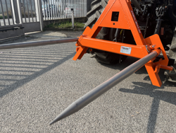 forca con 3 punte per balloni del fieno dk 6