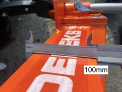 forca con 3 punte per balloni del fieno dk 8