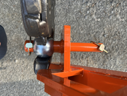 forca con 3 punte per balloni del fieno dk 8