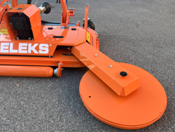 piatto tosaerba per trattore agricolo a 8 lame per parchi e prati erbosi mod dm150 interfila