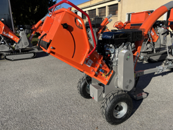 biotrituratore a scoppio professionale per la produzione di cippato mod dk 800 lf