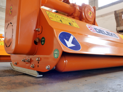 trincia a mazze per trattore serie leggera 80cm di taglio trinciaerba per prato e vigneto mod lince 80