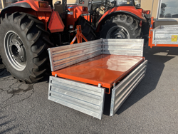 cassoncino ribaltabile per transporto merci col trattore mod t 1400